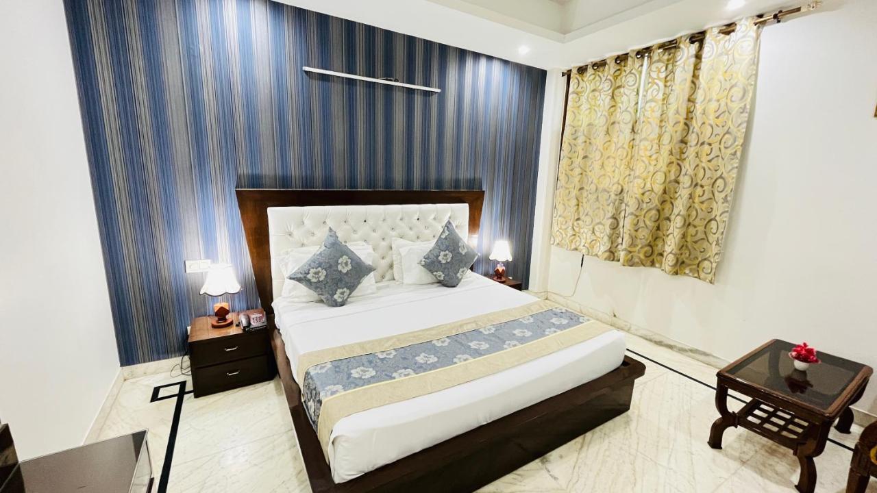 Hotel Starline Sector 28 Gurgaon Exterior photo