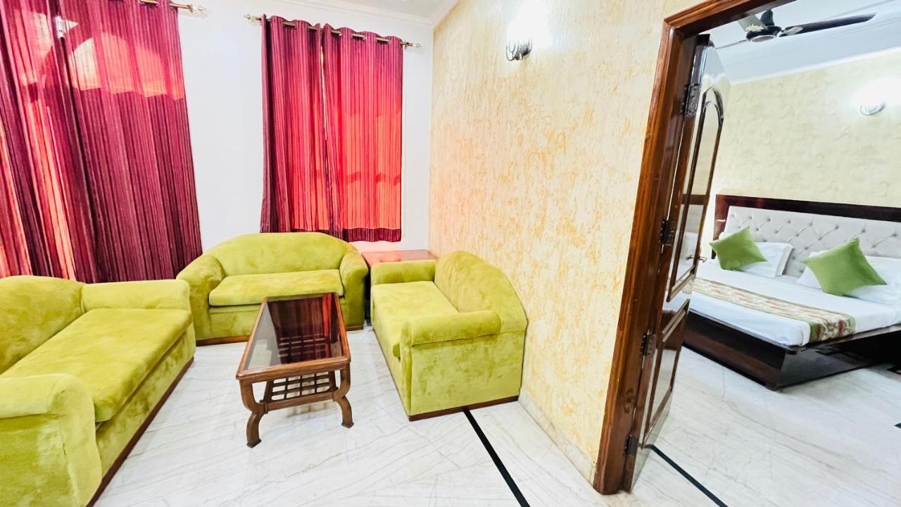 Hotel Starline Sector 28 Gurgaon Exterior photo