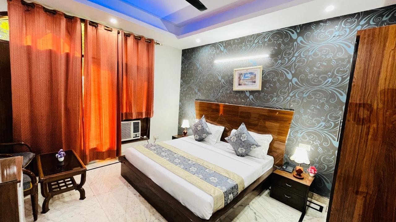 Hotel Starline Sector 28 Gurgaon Exterior photo