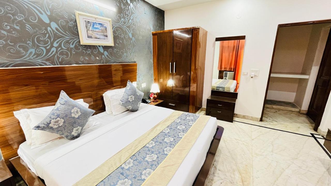 Hotel Starline Sector 28 Gurgaon Exterior photo