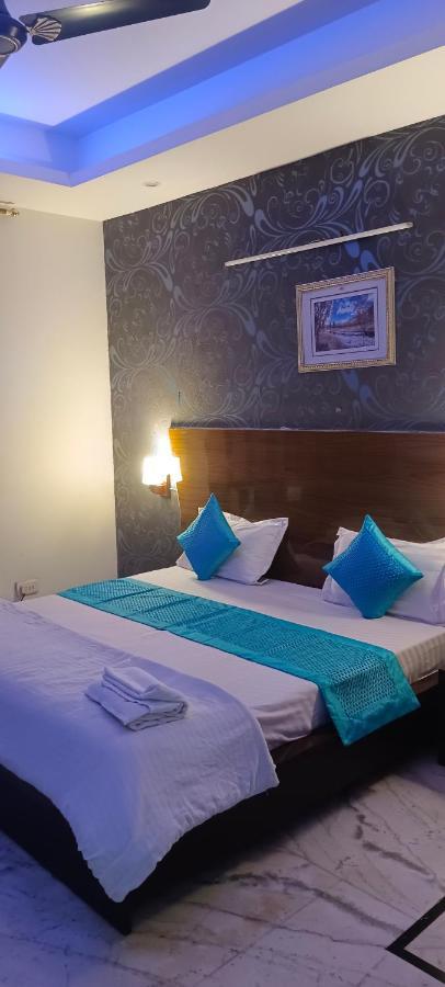 Hotel Starline Sector 28 Gurgaon Exterior photo